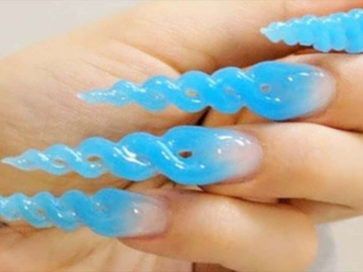 acrylic nail